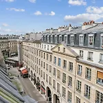 Bnbnova - Le Louvre & Notre-dame