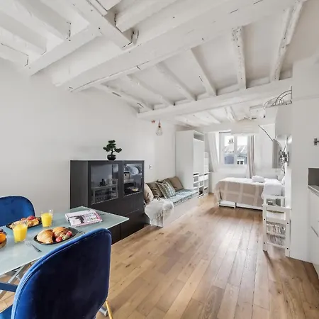 Bnbnova - Le Louvre & Notre-dame Apartament Paryż