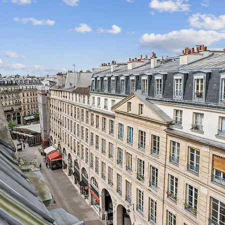 Bnbnova - Le Louvre & Notre-dame