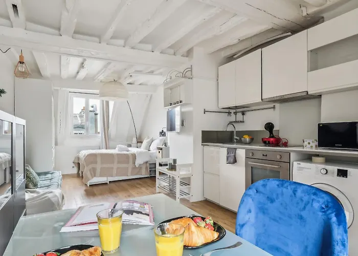 Bnbnova - Le Louvre & Notre-dame Apartament